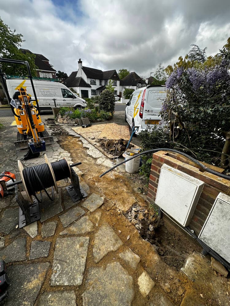 Coutts Electrical Contractors 111